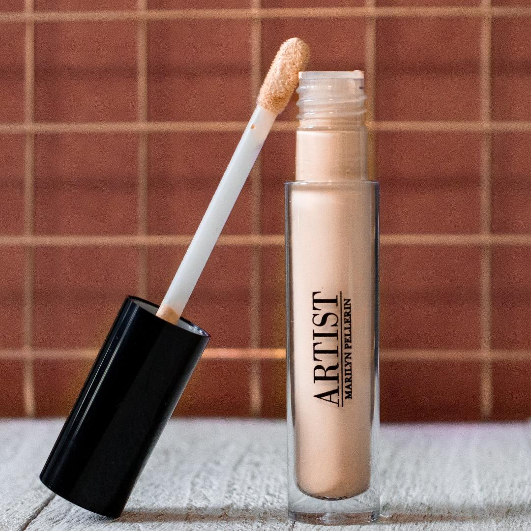 Image cache cernes liquide satin ARTIST avec son applicateur